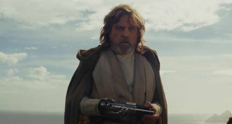 Proč má Luke v závěru Posledního z Jediů modrý světelný meč? Odpověděl sám režisér 20180309122004000000_2_2622.png