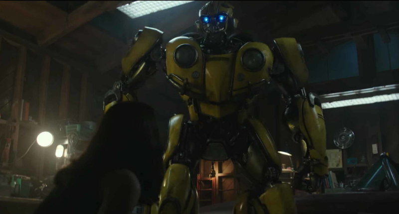 Bumblebee představuje padouchy. Deceptikoni budou zraněného autobota lovit 20180715201330000000_2_3584.png