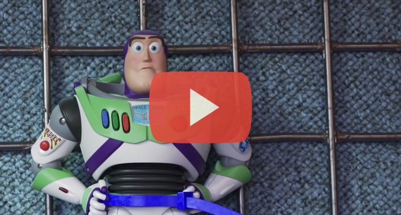 Příběh hraček 4: Buzz je v televizním spotu uvězněný na pouťové střelnici 20190204094149000000_2_5041.png