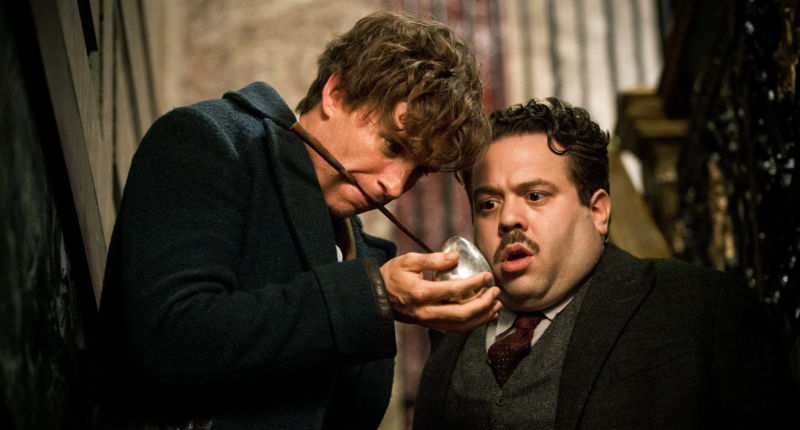 Fantastická zvířata 3: Přijde obří válka s velkolepými bitvami, prozradil herec Dan Fogler 20200327101728000000_2_9199.png