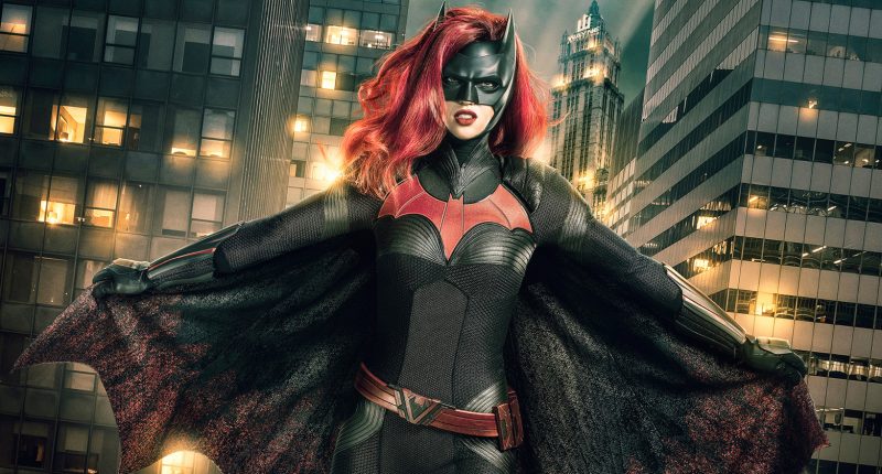 Ruby Rose se vyjádřila ke svému odchodu od role Batwoman. Tvůrci hledají náhradu v LGBTQ komunitě 20200529110441000000_4_10032.jpg