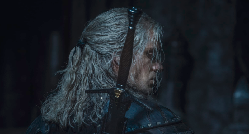 Henry Cavill se zranil při natáčení Zaklínače, produkce zatím pokračuje bez něj 20201215101017000000_2_11655.png