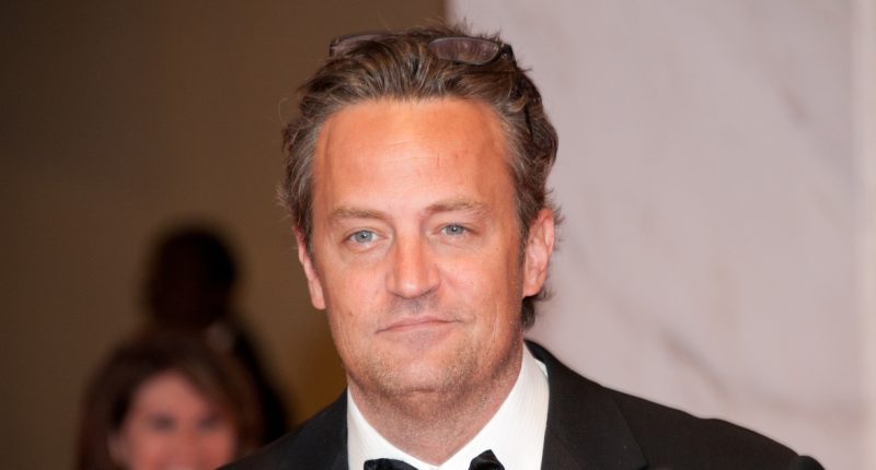 Osudový den ikony televizního seriálu Přátelé, zemřel herec Matthew Perry osudovy-den-ikony-televizniho-serialu-pratele.jpg