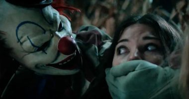 Klaun v kukuřičném poli / Clown in a Cornfield / Foto: RLJE Films
