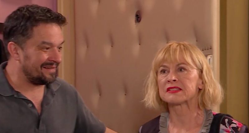 Teta Běta je zpět a překvapí úplně všechny / Ulice / Foto: TV Nova