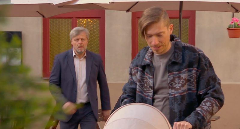 Luděk z Ulice narazil na Rosťu s kočárkem a situace se vymkla kontrole Luděk a Rosťa se hádají o Esterku v seriálu Ulice / Foto: TV Nova