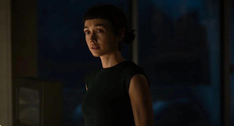 Wendy z Vetřelce: Země fascinuje fanoušky. Sydney Chandler mluví o temném poutu s vetřelcem Wendy ze seriálu Vetřelec: Země / Foto: Hulu