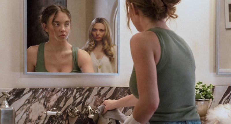 Sydney Sweeney a Amanda Seyfried v temné hře svádění a manipulace v novém thrilleru Pomocnice Pomocnice / Foto: Lionsgate