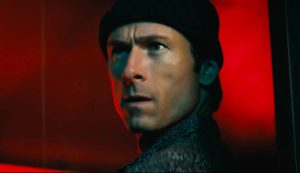 Glen Powell ve filmu How to make a killing / Foto: A24