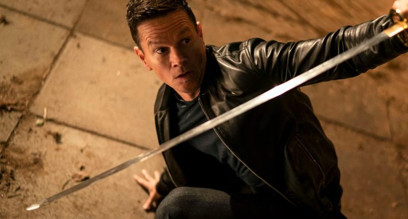 Matrix z Wishe! Zapomenutý sci-fi thriller s Markem Wahlbergem se vrací a dobývá streamovací platformy Infinite / Foto: Paramount Pictures