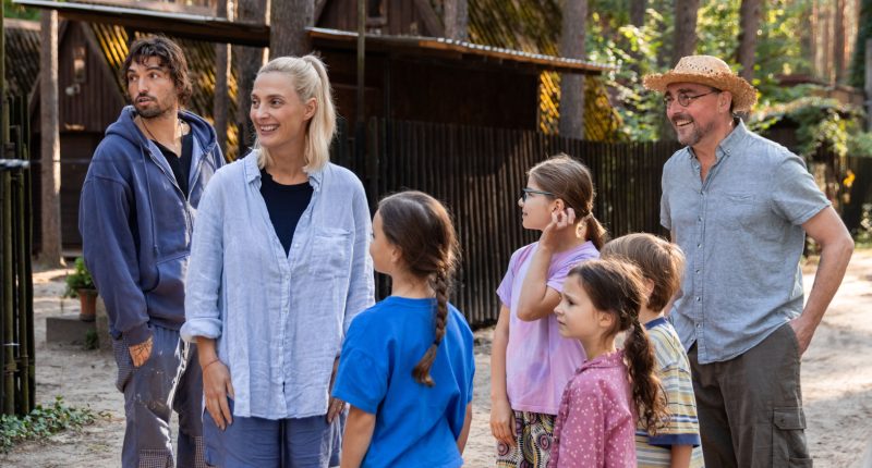 Hvězdně obsazená rodinná komedie Nečekané léto přichází s prvním trailerem Nečekané léto / Foto: Daniel Severa Production