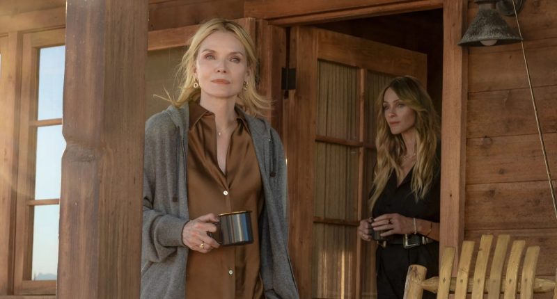 Michelle Pfeiffer a Kurt Russell míří do Montany v novém seriálu ze světa Yellowstone Michelle Pfeiffer v seriálu The Madison / Foto: Paramount+