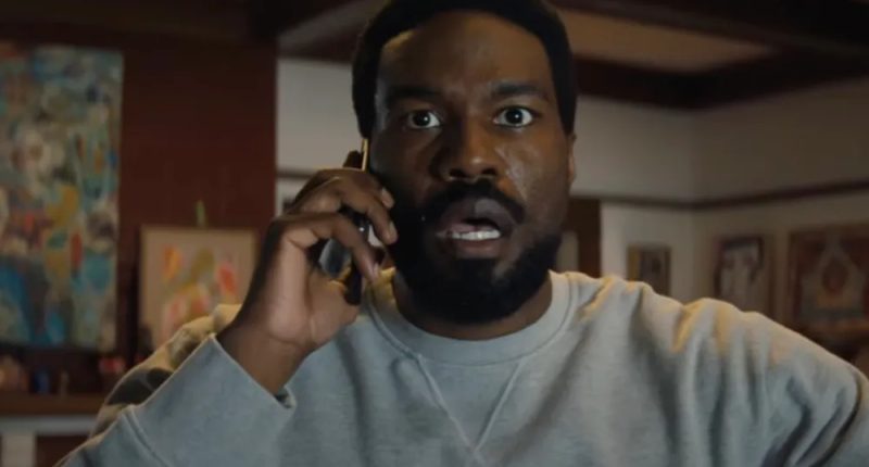 Nový TV spot Wonder Man naznačuje temnou minulost Simona Williamse a důvod, proč po něm jde Damage Control Wonder Man / Foto: Disney+