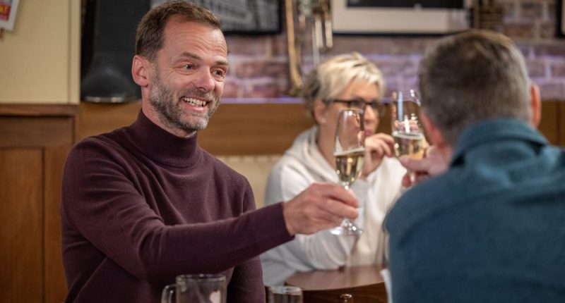Hvězdná posila v seriálu Ulice. Zkušeného podnikatele v oblasti dopravy ztvární známý herec Ulice / Foto: TV Nova