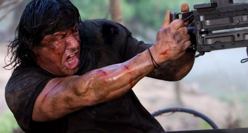 Stallone se vrací k Rambovi, bude producentem prequelu slavné akční série Rambo: Do pekla a zpět / Foto: Lionsgate